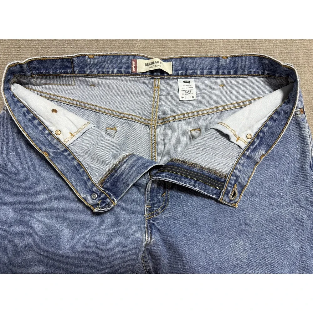 Levis levis 505
